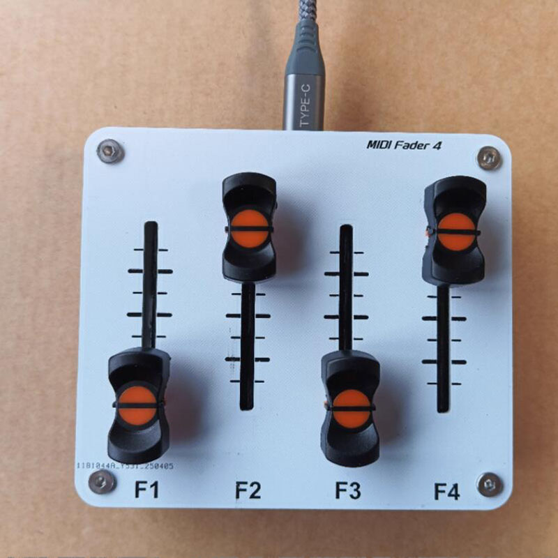 4-channel MIDI push rod 42mm F - đánh giá và giá Midi Controller Pad